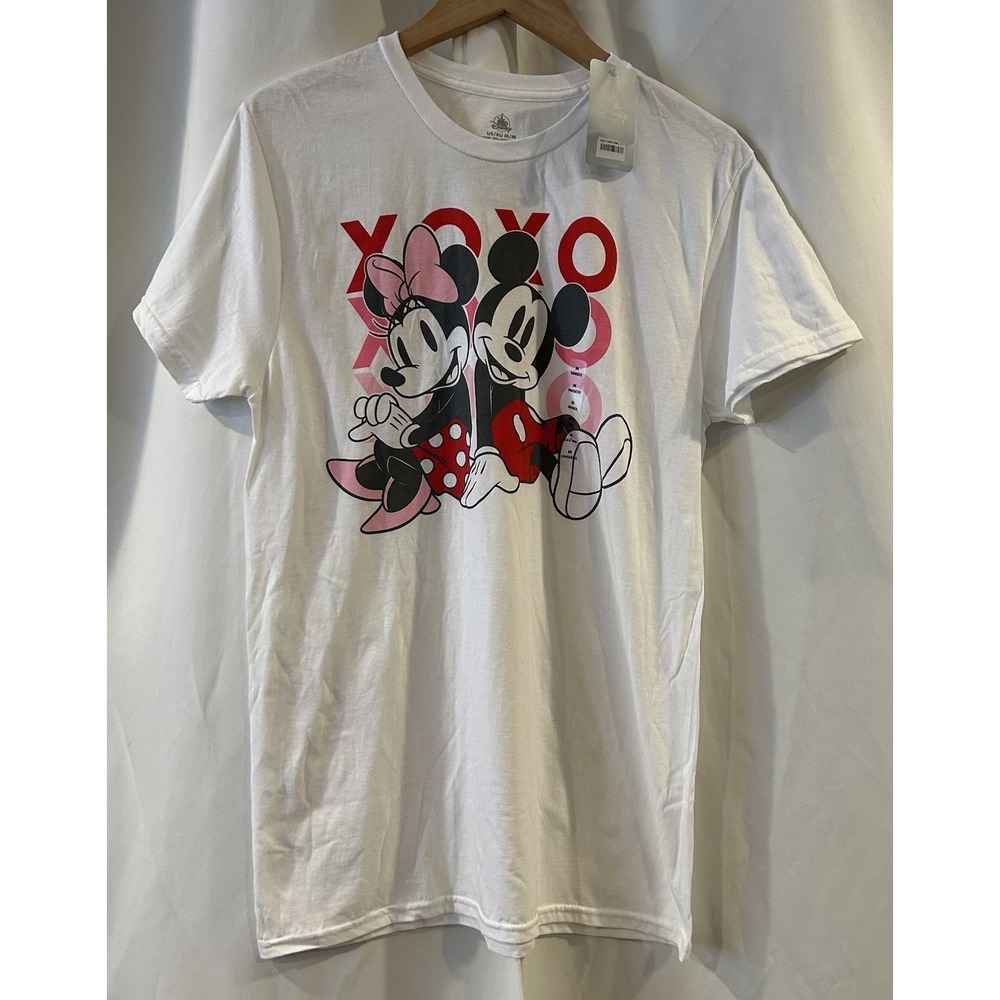 DISNEY XOXO Love Unisex T-shirt Size Medium NWT